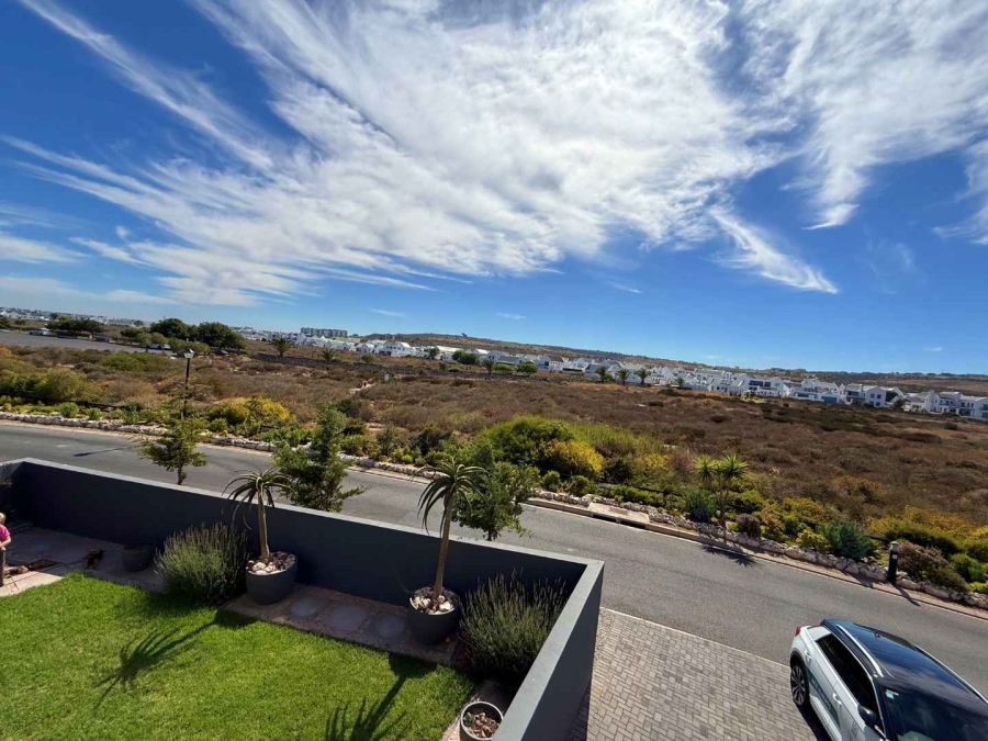 4 Bedroom Property for Sale in Calypso Beach Western Cape